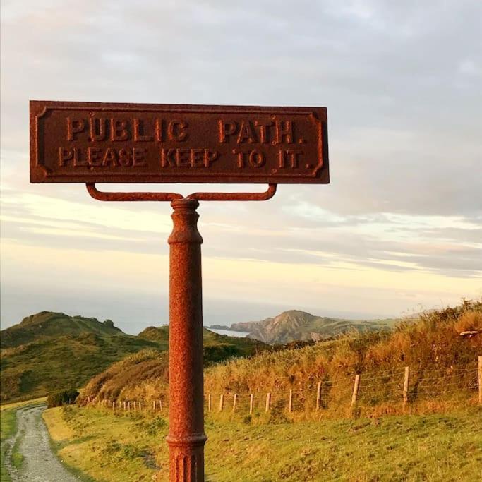 Paramount Apartments Ilfracombe, Arty Seaside Holiday Apartments Екстериор снимка