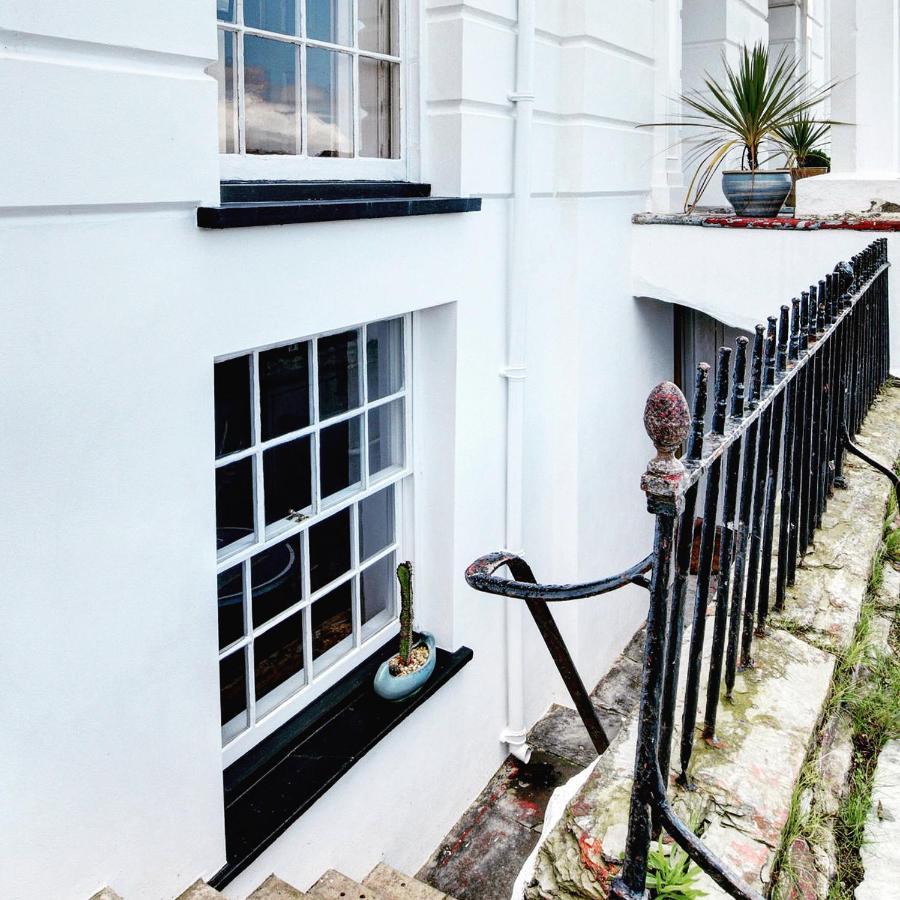 Paramount Apartments Ilfracombe, Arty Seaside Holiday Apartments Екстериор снимка