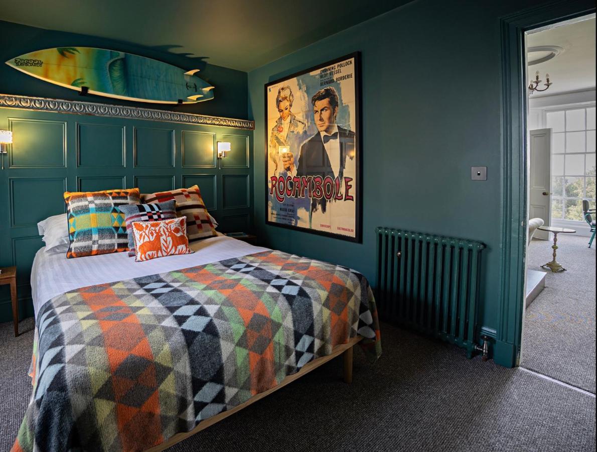 Paramount Apartments Ilfracombe, Arty Seaside Holiday Apartments Екстериор снимка