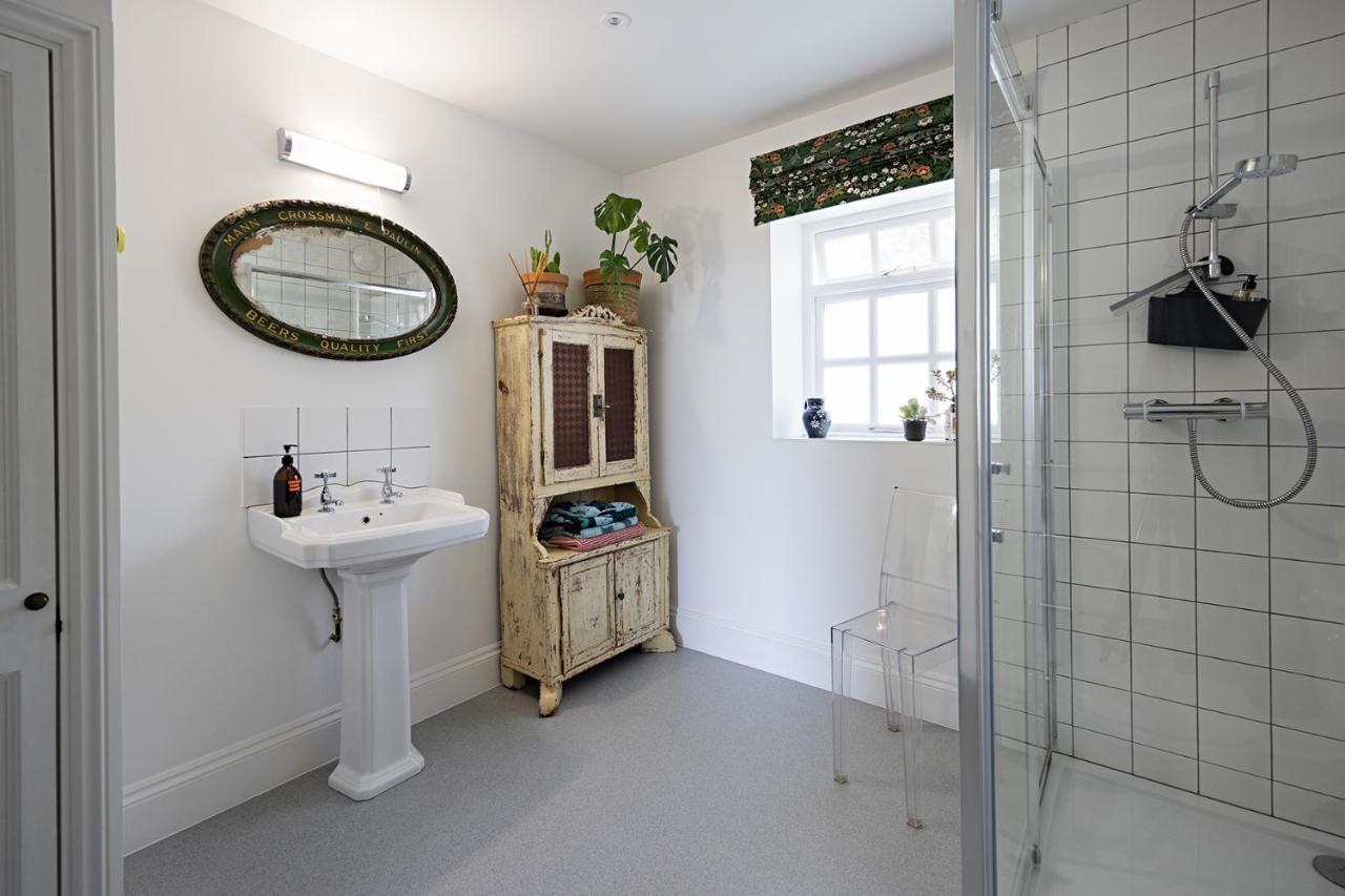 Paramount Apartments Ilfracombe, Arty Seaside Holiday Apartments Екстериор снимка