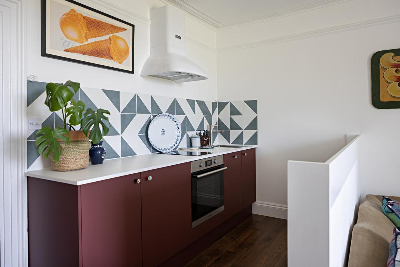Paramount Apartments Ilfracombe, Arty Seaside Holiday Apartments Екстериор снимка