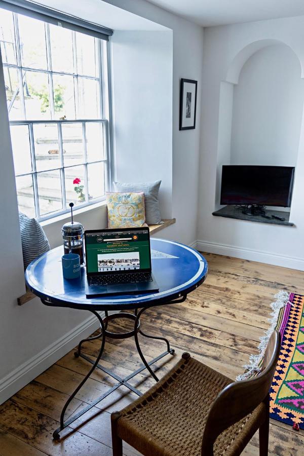 Paramount Apartments Ilfracombe, Arty Seaside Holiday Apartments Екстериор снимка